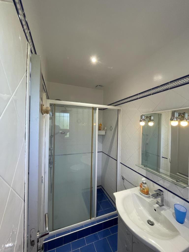 4, Charmante Villa avec piscine chauffee et terrain de petanque, Var