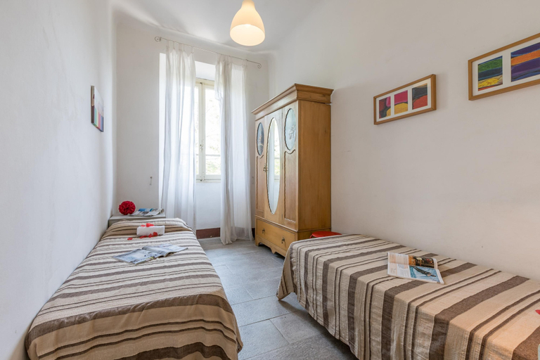 Room 2, La Rosa - Focette 100mt From sea, Lucca