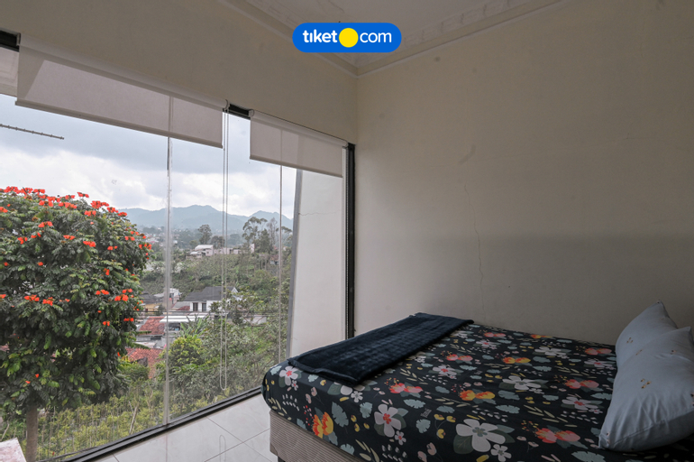 Bedroom 2, Hardi Homestay Lembang, Bandung