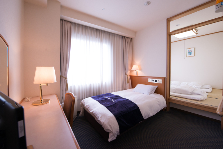 Bedroom 15
