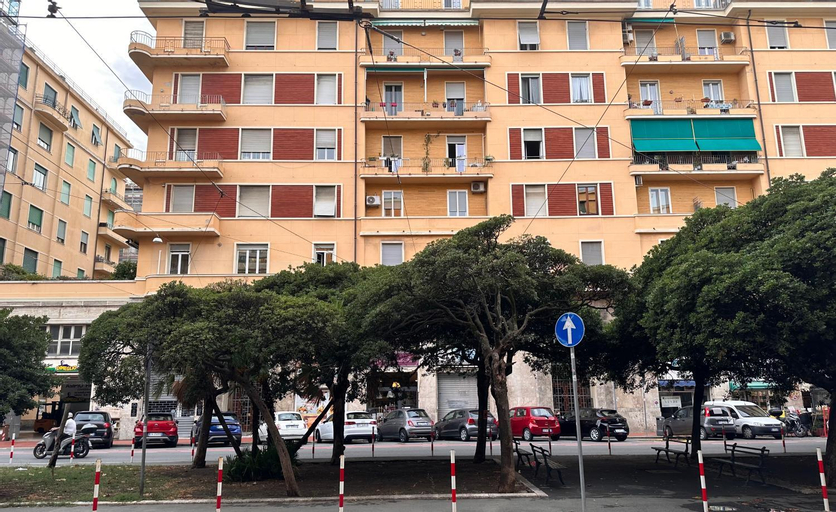 Exterior & Views 1, Maison d'Or, Genova