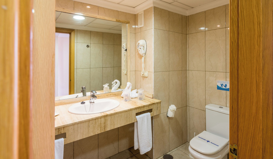 Bathroom 5, BLUESEA Interpalace, Santa Cruz de Tenerife