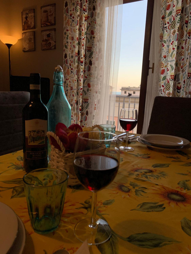 Food & Drinks 5, Corso Vittorio Emanuele Luxury house, Salerno