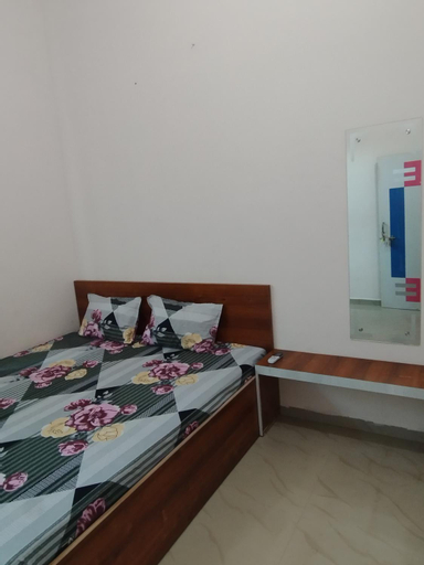 Bedroom 3, Shiv Shakti Palace, Sikar