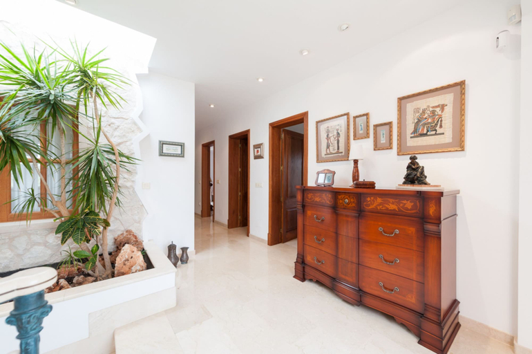 Room 3, Can Gual in Inca With 4 Bedrooms and 3 Bathrooms, Baleares
