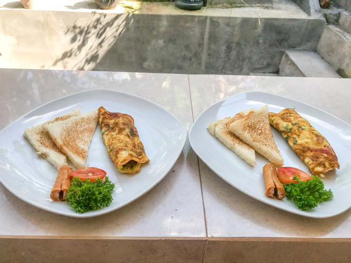 Food & Drinks 9