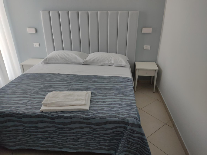 Others 2, Hotel Caravel Park, Rimini
