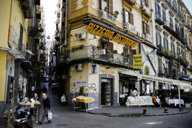 Others 4, Casa Giulia, Napoli