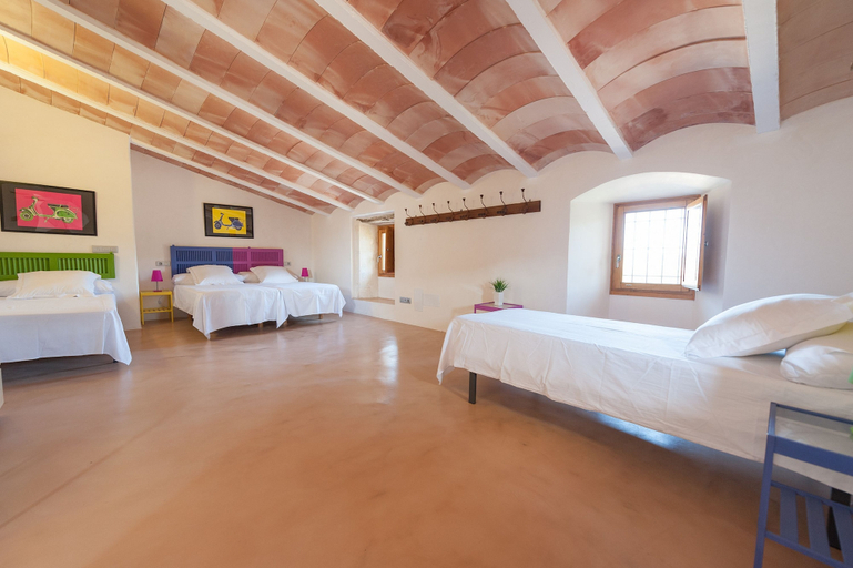 Room 4, Son Vell in Manacor With 4 Bedrooms and 3 Bathrooms, Baleares