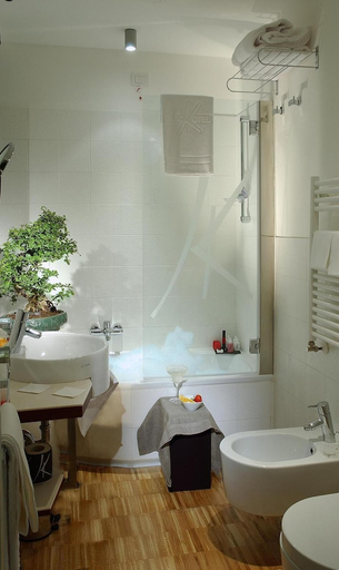 Bathroom 4, Black Hotel Rome, Rome
