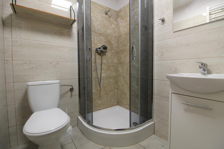 Bathroom 2, Pokoje u Marty, Zielona