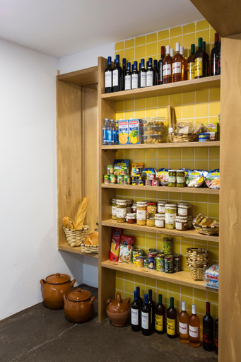 Food & Drinks 5, Hostel.B, Burgos