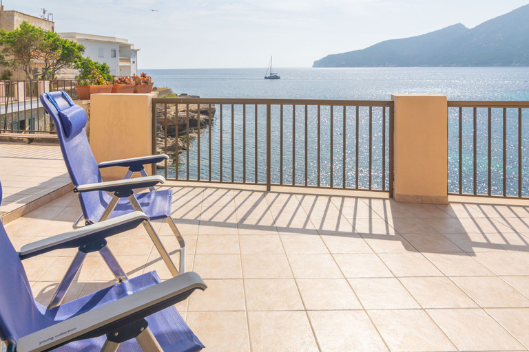 Room 5, Vista Azul 8 in Sant Elm, Baleares