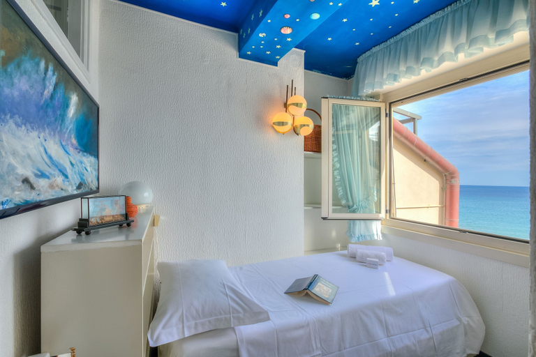 Room 2, Il Bijou Di Rossella - Beach Front, Savona