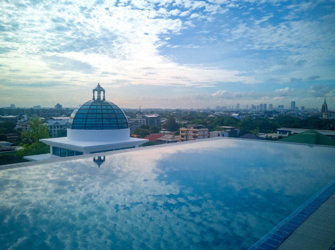 Swimming Pool 1