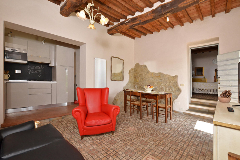 Room 5, La Badia 4 in Barberino Tavarnelle, Florence