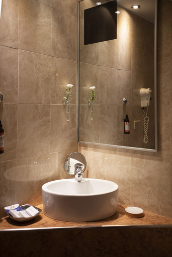 Bathroom 4, BIO BOUTIQUE HOTEL XU', Rimini