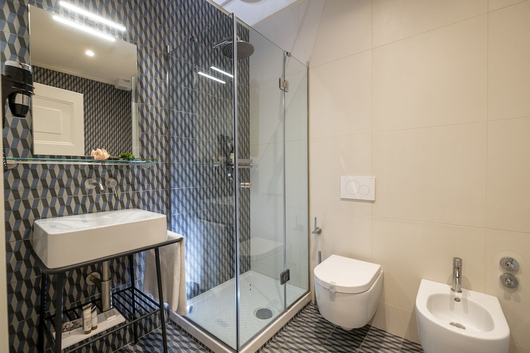 Bathroom 4, Le Rose Suite Hotel, Rimini