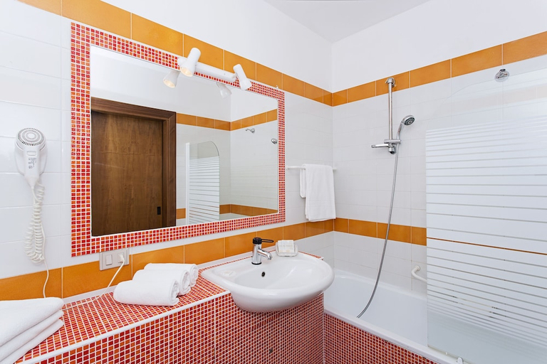 Bathroom 2, Hotel Bel 3, Palermo