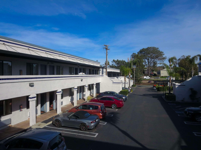 Exterior & Views 2, Rodeway Inn Encinitas North, San Diego