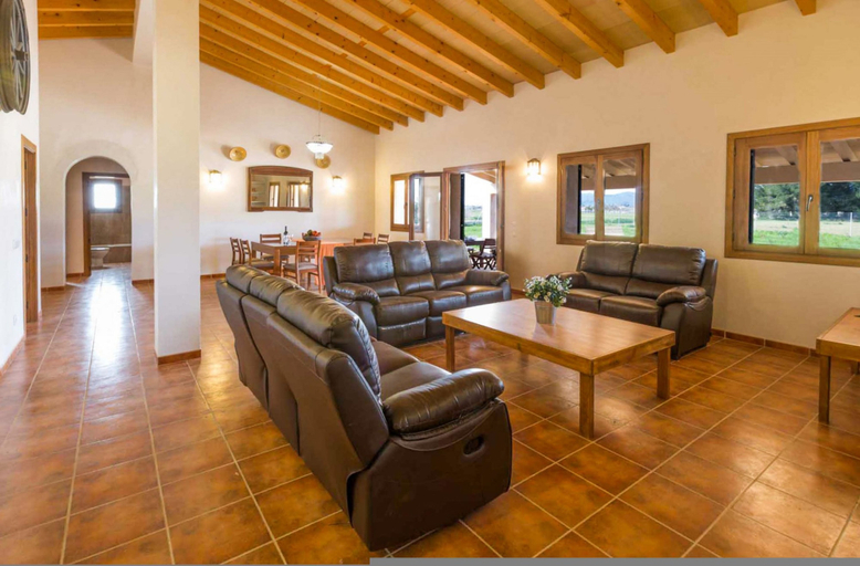 Room 4, S Estacio in Muro With 4 Bedrooms and 2 Bathrooms, Baleares