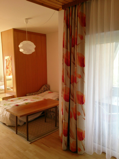 Bedroom 2, Seepension Smoley, Villach