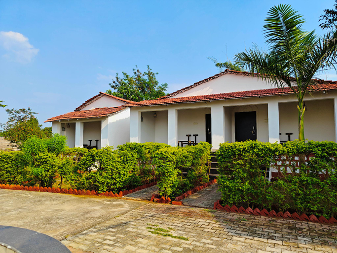 Others 5, Nature's Lap Resort, Panna