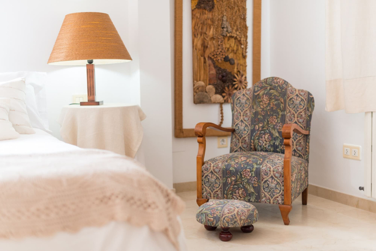 Room 4, Can Gual in Inca With 4 Bedrooms and 3 Bathrooms, Baleares