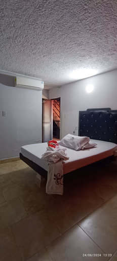 Bedroom 2, Hotel Jhonyky, Bucaramanga