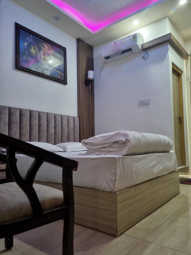 Bedroom 3, Hill side hotel, Chamoli