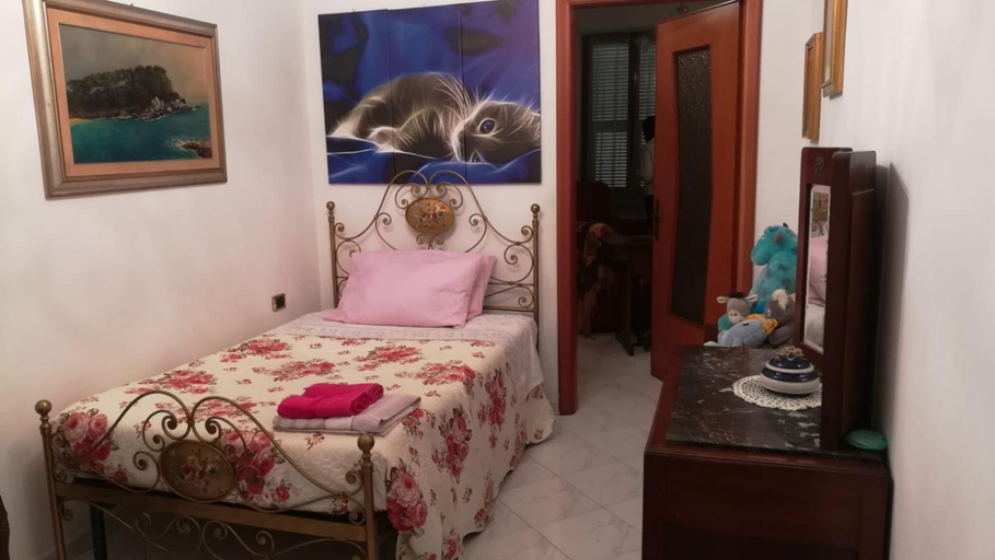 Bedroom 12