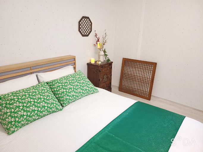 Hanok_Bukchon Love Room Hanok Entire House, Jongno