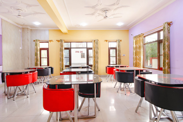 Food & Drinks 5, Fabhotel Grand Comforts, Srinagar