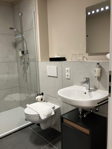 Bathroom 4