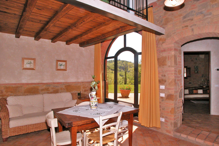Room 5, Villa Casacheta in Montaione, Florence