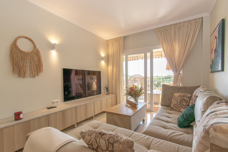 Room 5, Paraiso De Riviera in Calahonda, Málaga