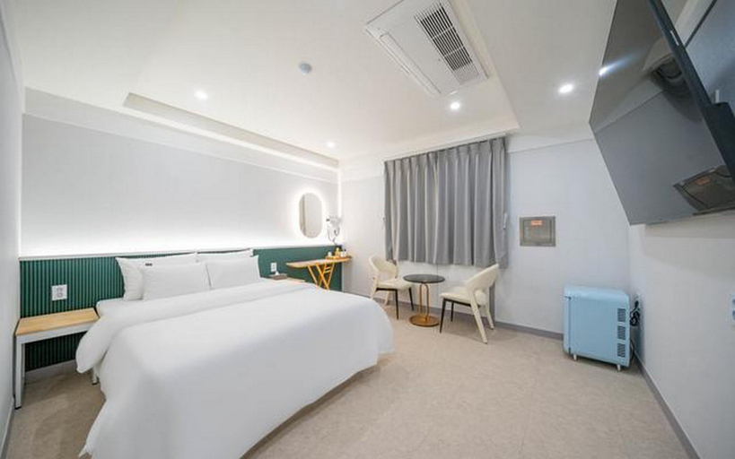 Bedroom, Brown Dot Gimcheon Station Branch, Gimcheon