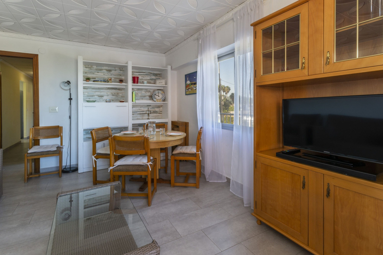 Room 5, Cotton in Oliva With 3 Bedrooms and 1 Bathrooms, Valencia