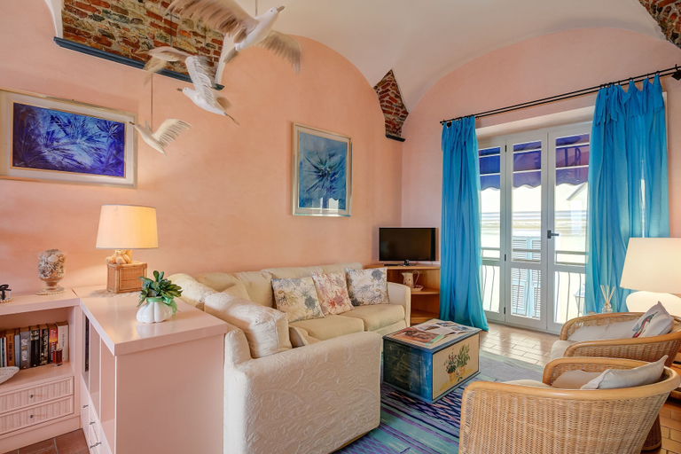 Room 4, Il Bijou Di Rossella - Beach Front, Savona