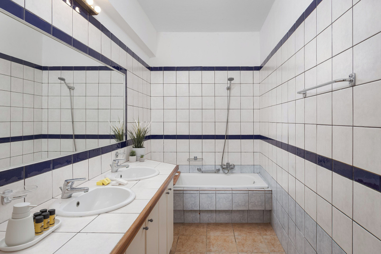 Bathroom 4, Bougainvillea Comfort Villa Mykonos, South Aegean