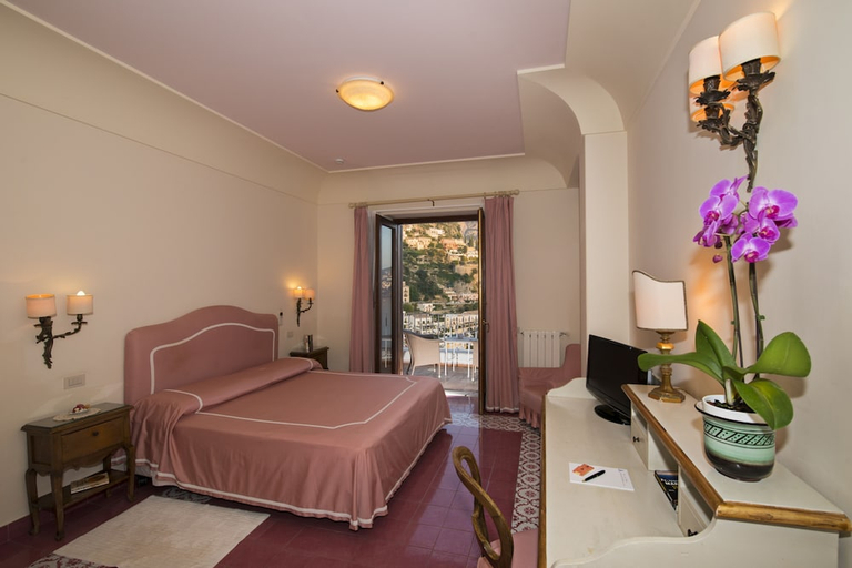 Bedroom 3, Hotel Casa Albertina, Salerno