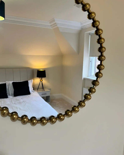 Bedroom 2, Glasgow Central Paradise - Spacious 3- Bed House, Glasgow