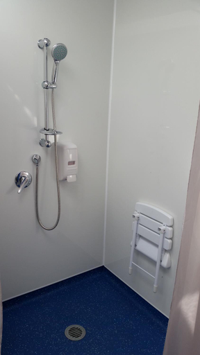 Bathroom 3, Flat Hills Tourist Park, Rangitikei