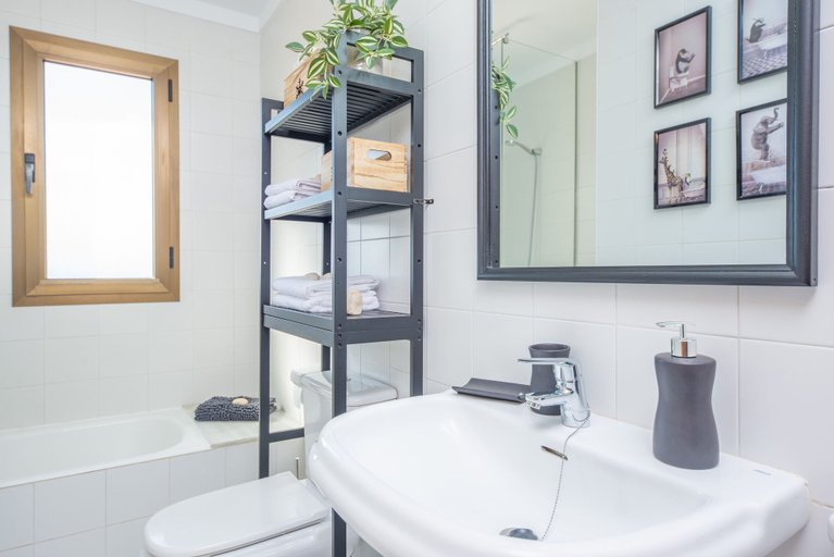 Room 2, Perleta in Cala Lliteres, Baleares