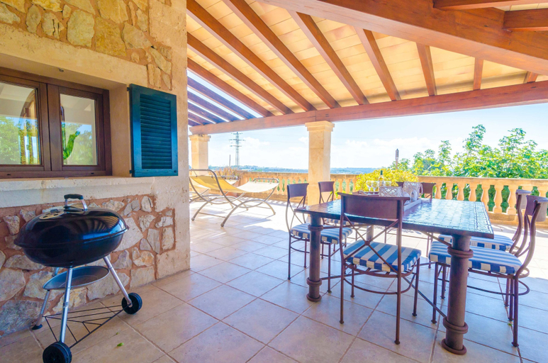 Room 3, Can Teco in Manacor With 3 Bedrooms and 4 Bathrooms, Baleares