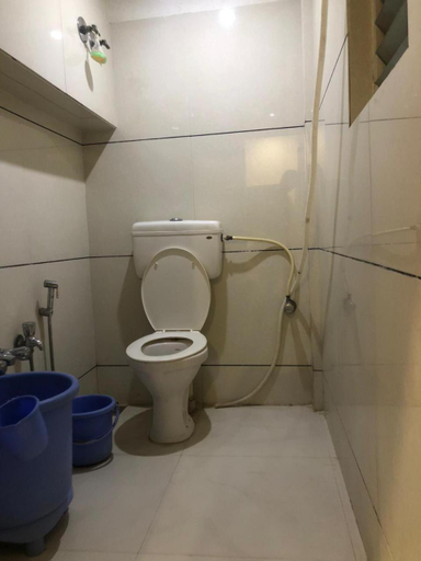 Bathroom 2, Hotel Marina, Ahmadabad