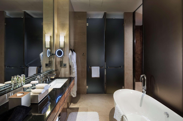 Bathroom 15