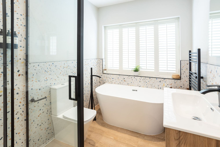 Bathroom 4, Host Stay The School House, Herefordshire