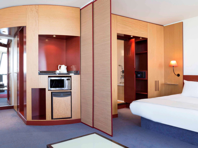Bedroom 13