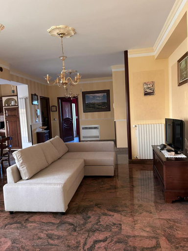 Others 4, Casa Gio, Avellino